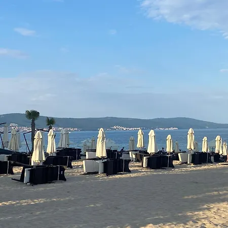 Anita B16 Sunny Апартаменты *