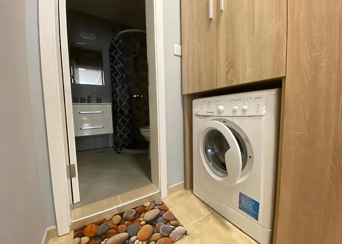 Anita B16 Sunny Apartment Slantschew brjag